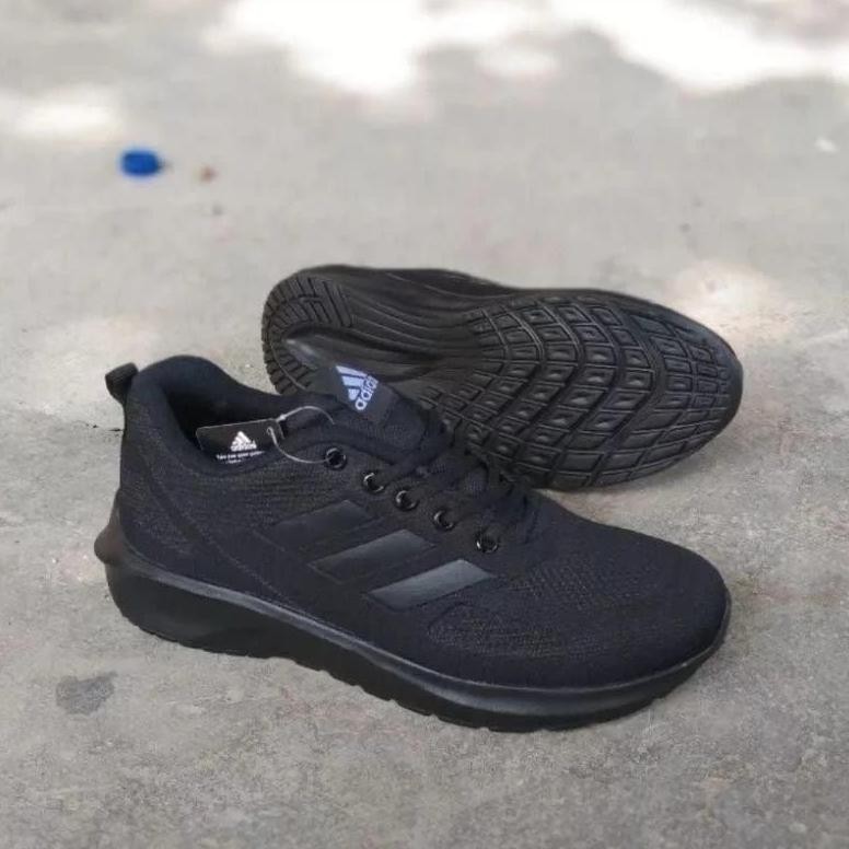 Hasanah36 Sepatu Sekolah Hitam Putih -  Hitam Polos Pria/Wanita Sepatu Kerja Sepatu Sneakers Casual 