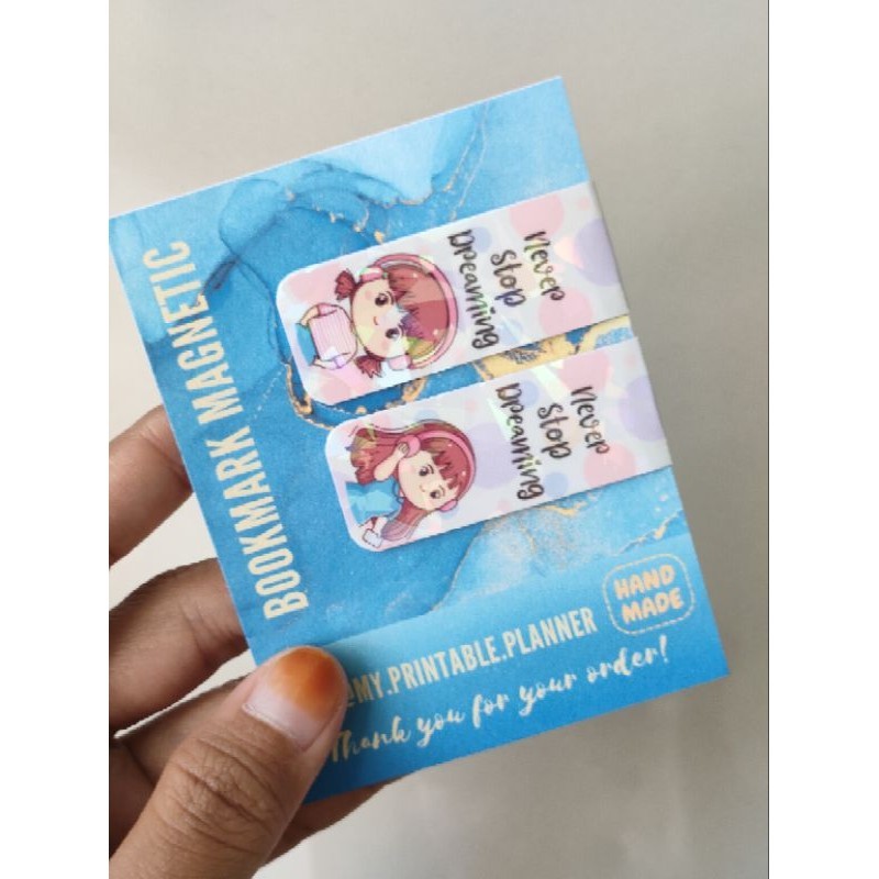 

Pembatas Buku Magnet (Bookmark Magnetic) Seri 15