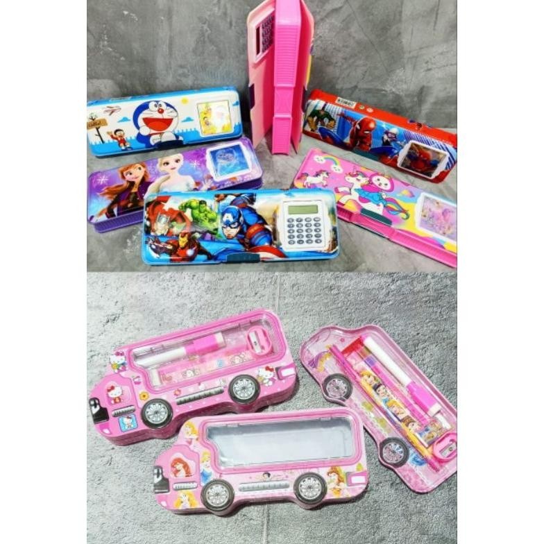 

Baru Kotak Pensil Import 1Set + Kalkulator Motif | Kotak Pensil Resleting | Kotak Pensil Mobil Viral Karakter//1 Pcs Promo Hemat