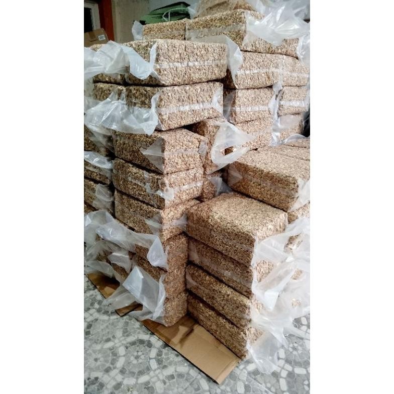 

Kacang Mede Mente Mete Pecah Belah Mentah