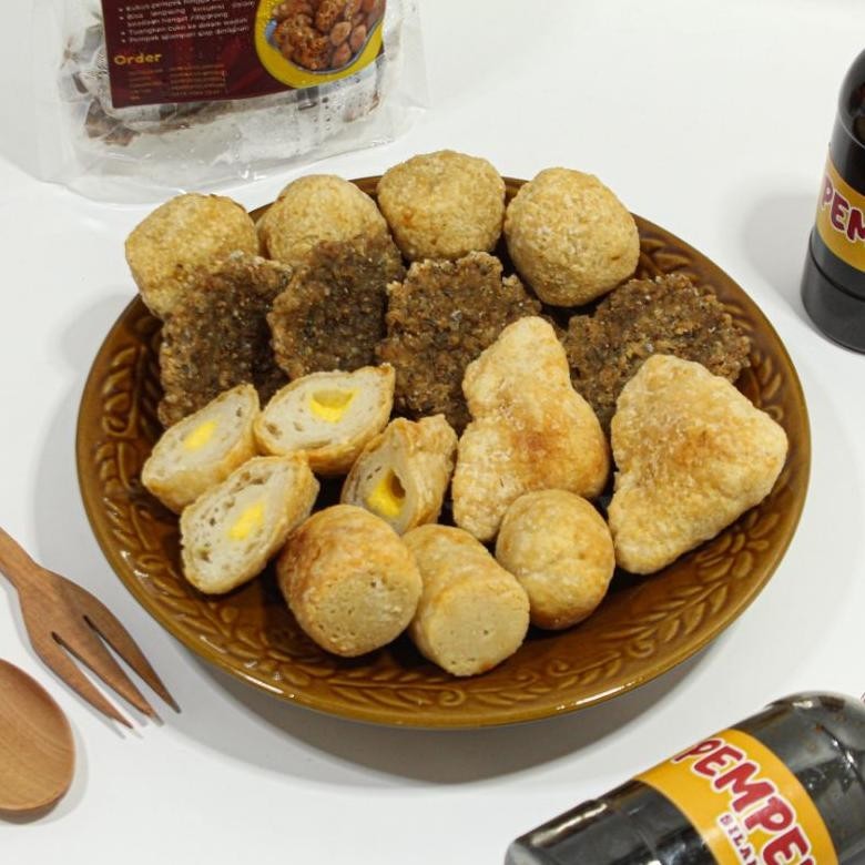 

Pempek Palembang Asli Ikan Isi 20 Pcs Free Pempek Kulit Isi 5 - Pempek Palembang Asli