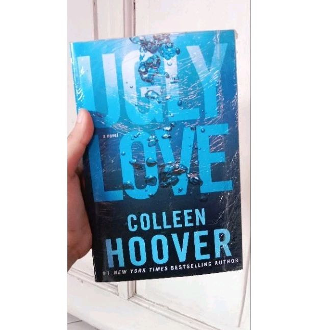 Novel Ugly Love - Colleen Hoover