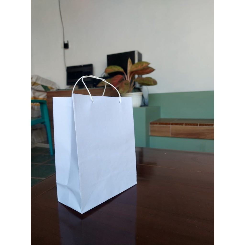 

PAHE 40 pcs Paperbag Putih ukuran KECIL