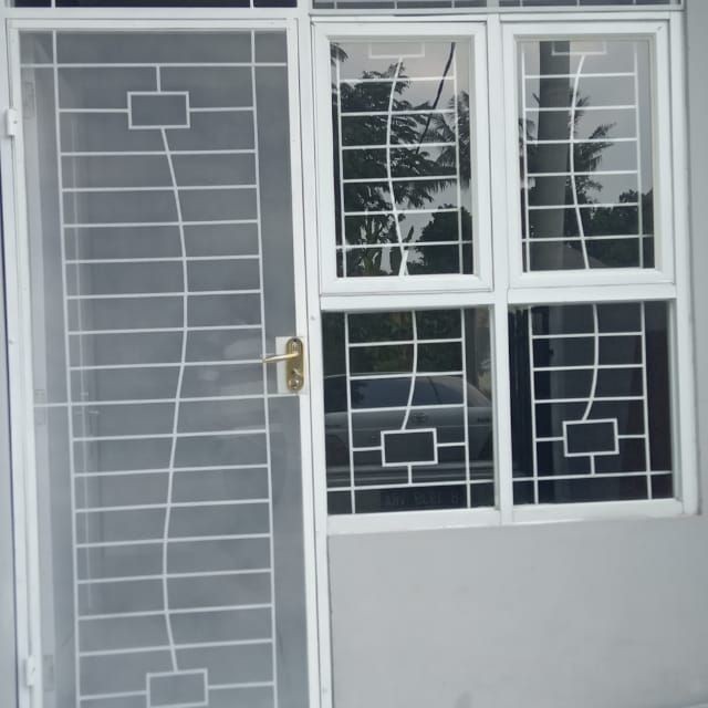 pagar pintu minimalis