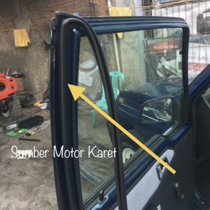 KARET PINTU MOBIL SUZUKI VITARA /SIDEKICK /ESCUDO ( 2 PINTU SAJA )
