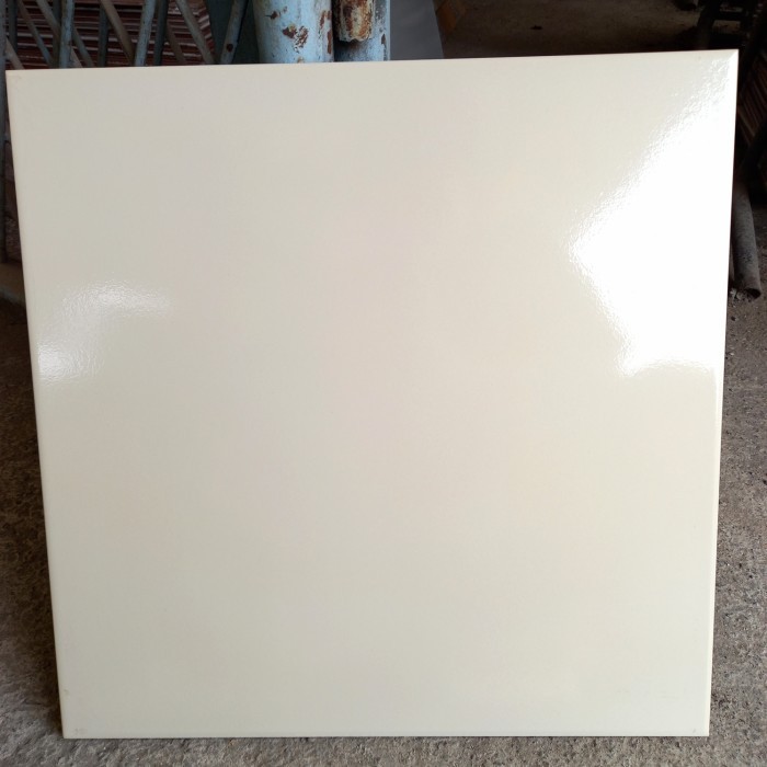 Terbaru Keramik 40X40 Cream Glossy Polos Promo Terlaris
