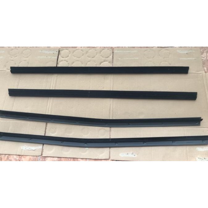 Pelipit Kaca Bagian Dalam Mobil Honda Mobilio Brio Brv