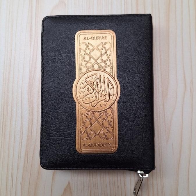 

Alquran AL-MUHADDITS A6Jaket Al-Quran Terjemah Hadits Pilihan muhadits