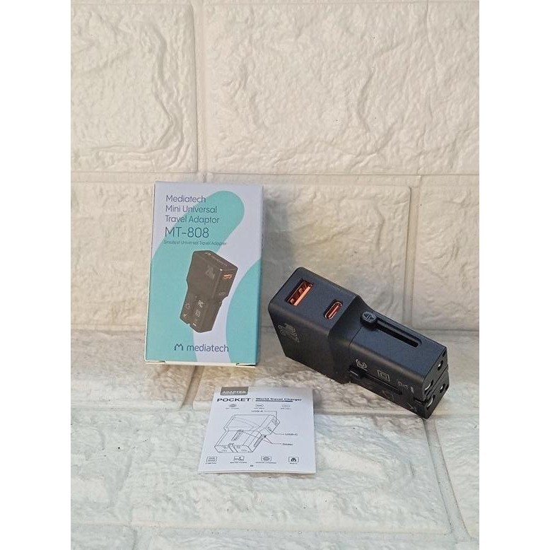 Mediatech Mini Universal Travel Adaptor Mt-808 / Pocket Travel Charger