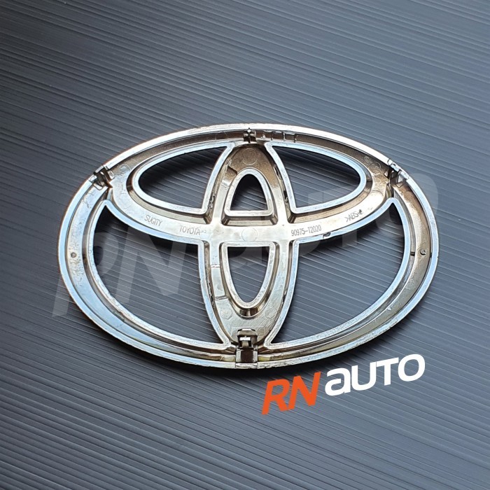 Emblem Logo Black Chrome Toyota Fortuner Vrz Depan