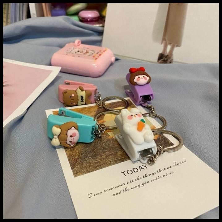 

HOT DEAL GANTUNGAN STAPLES MOTIF BONEKA CUTE ADA 4 MODEL HARGA MURAH !!!!!!!