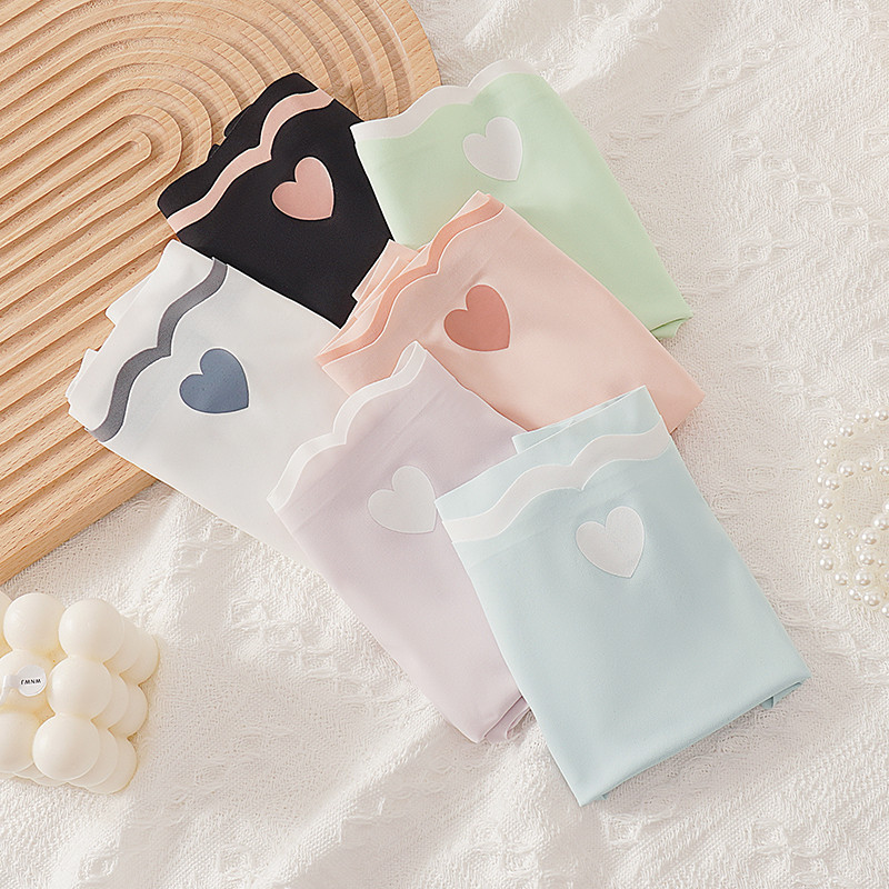 B414 SF CD Celana Dalam Wanita Lucu Motif Polos  Bahan Es Sutra Dingin Seamless Tidak Membekas Anti 