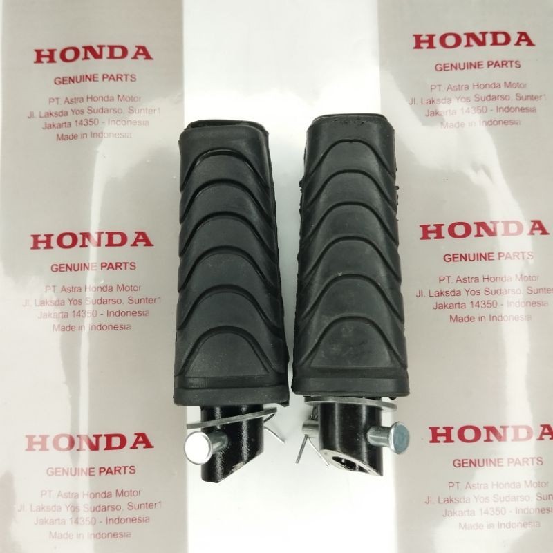 1 SET step footstep belakang honda beat fi vario 110 vario 125 vario 150 scoopy revo blade original
