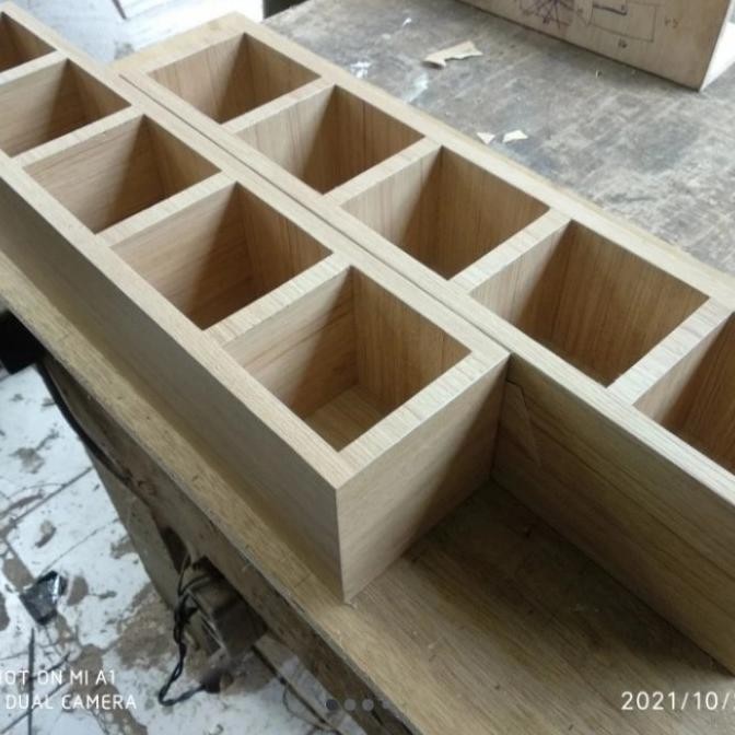 

Tempat Alat Tulis Pensil Pernak Pernik 6 Lubang Tinggi 35 Cm Kualitas Premium