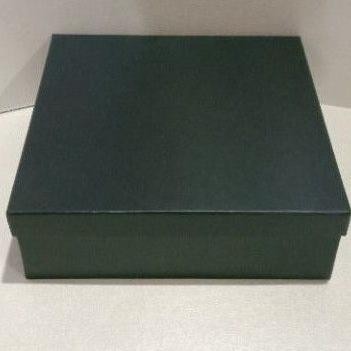 

Beli 2 Murah Gift Box Kotak Kado 23X23T10, 20X20T5, 25X20T12/ Kotak Kado/Kotak Hadiah