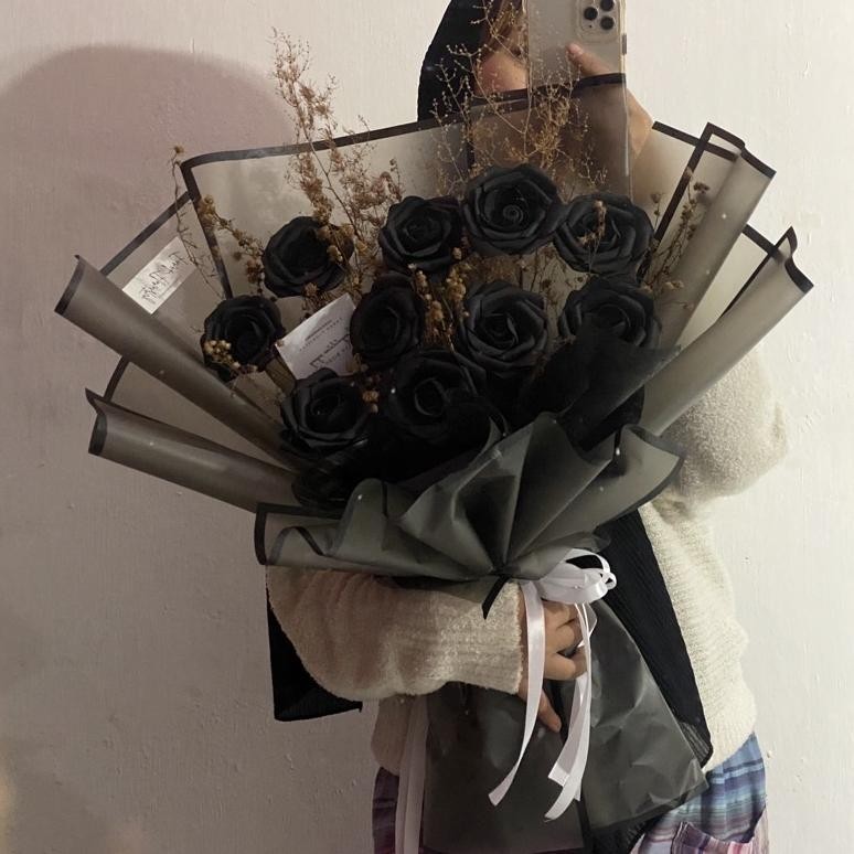 Bouquet bunga Artificial/PALSU| Buket bunga wisuda hitam | buket bunga mawar hitam | Bouquet hitam