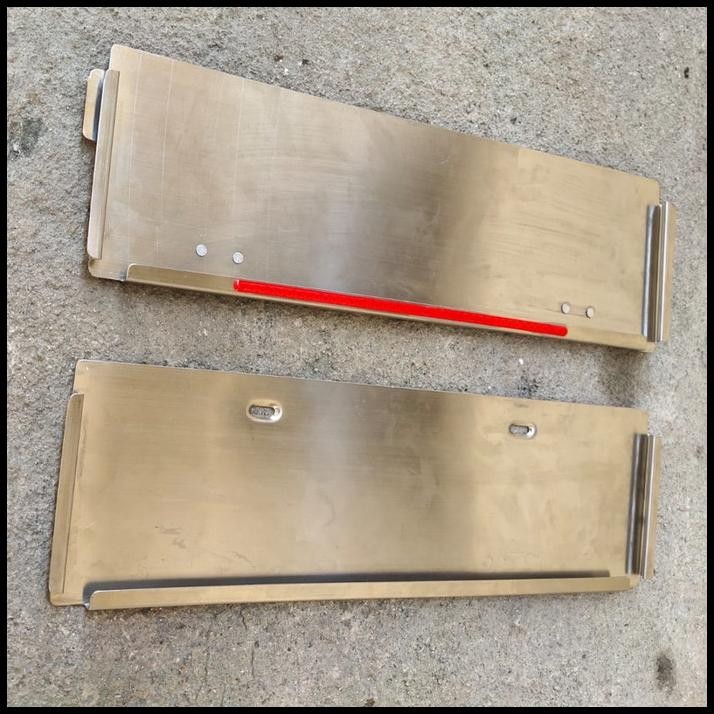 PLATINUM TATAKAN DUDUKAN PLAT NO MODEL SELIP PEJABAT MOBIL RUSH