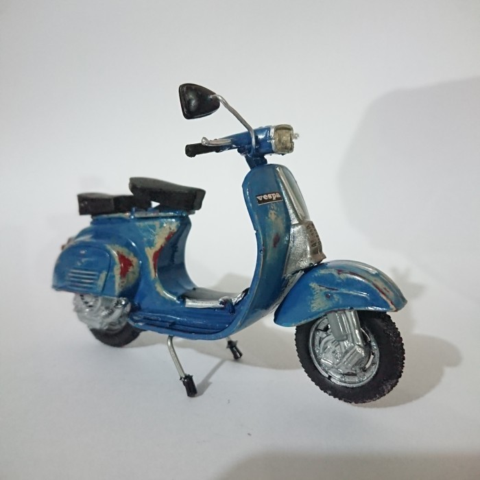 Cabre Miniatur Vespa Pts Edisi Original