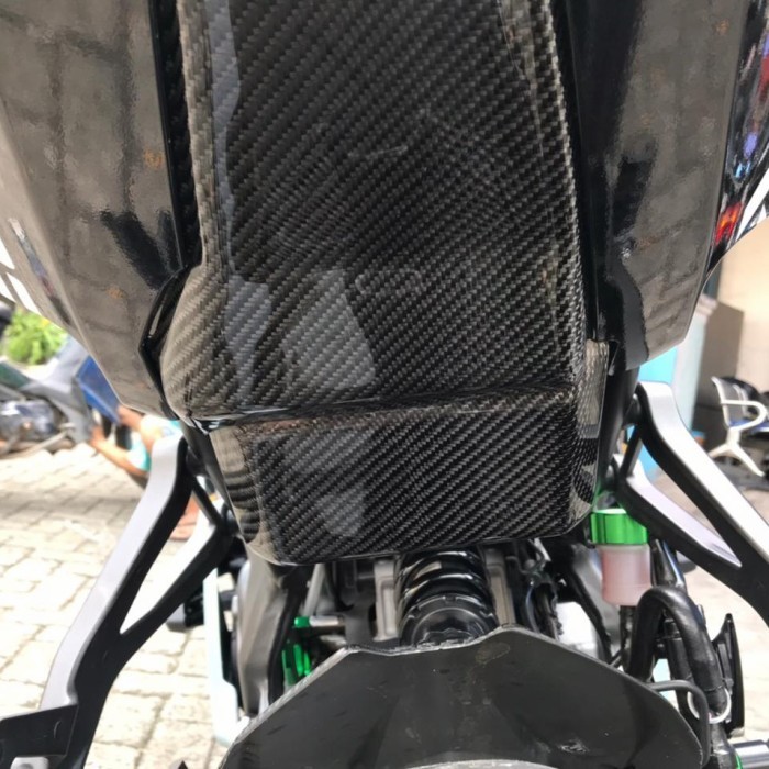 undertail Bawah carbon ZX25R