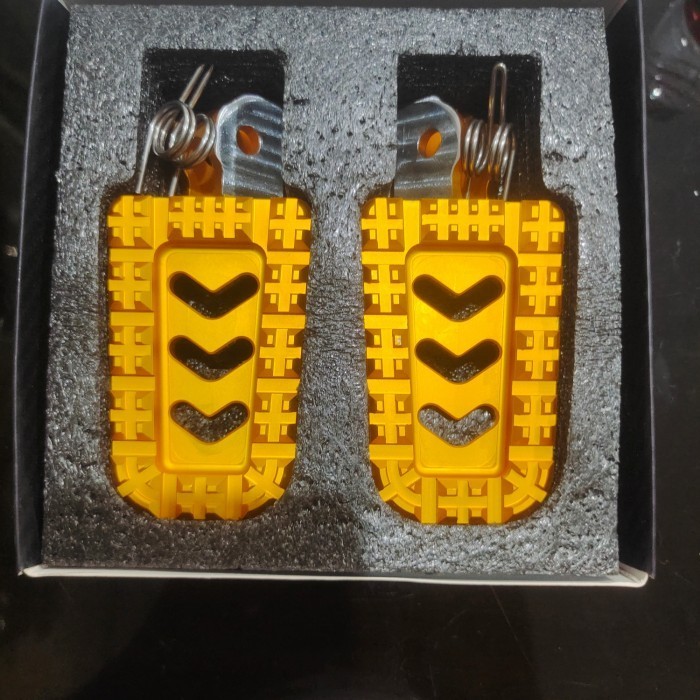 Footstep Cb150X Scarlet Almu Cnc