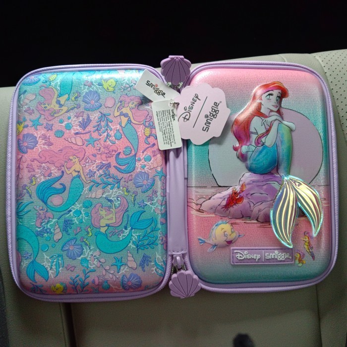 

SMIGGLE PENCIL CASE ARIEL / KADO/