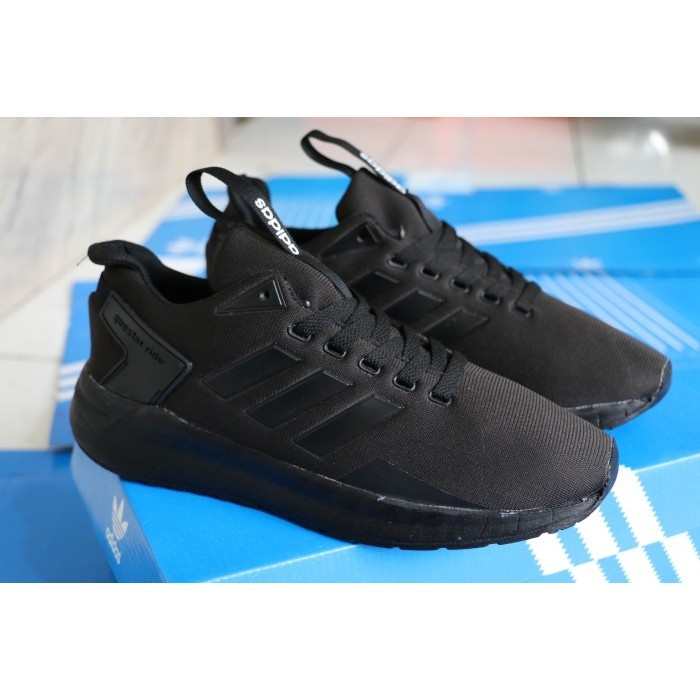 didas Questar Ride Warna Hitam Sepatu Pria Wanita Olahraga