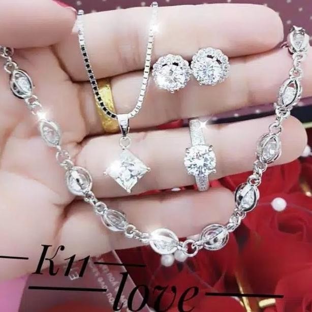Set Perhiasan Lapis Emas Putih