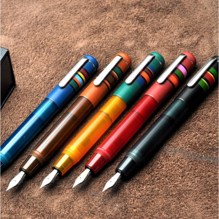 

Ready Opus88 Fantasia Fountain Pen