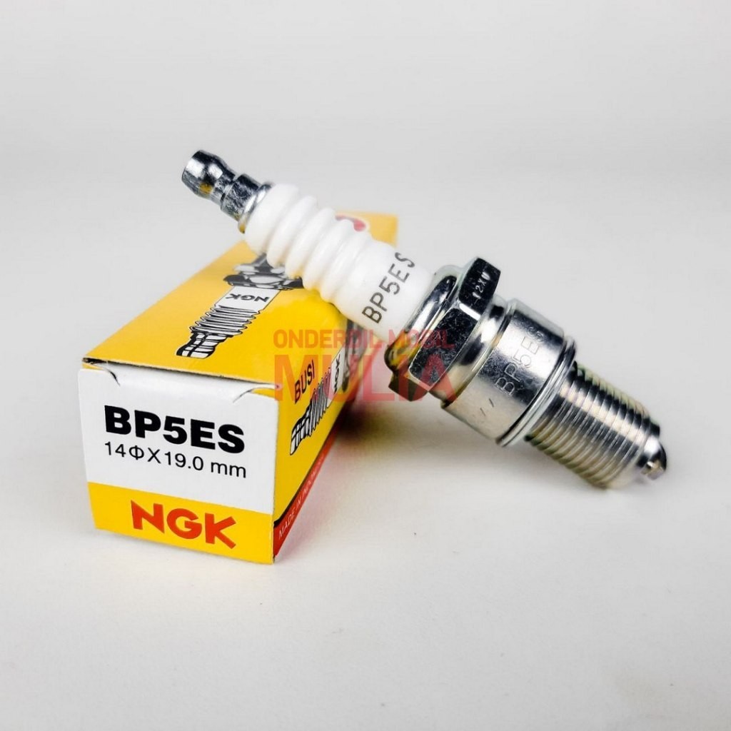 Busi Mobil BP5ES Mitsubishi Kuda / Carry 1.0 / karimun 1.0 NGK 14x19 NGK Spark Plug