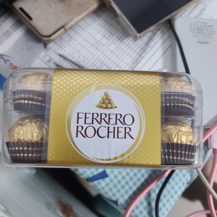 

Ready FERRERO ROCHER T16