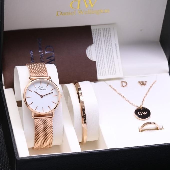 Jam Tangan Wanita Analog Paket Kado Ulang Tahun