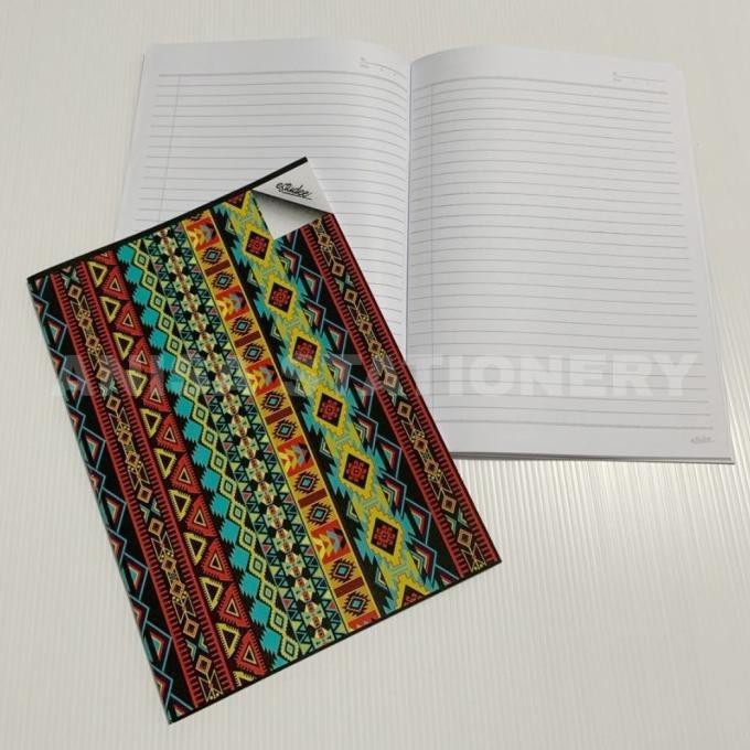 

Buku Tulis Boxy Vos B5 Tribal Isi 10