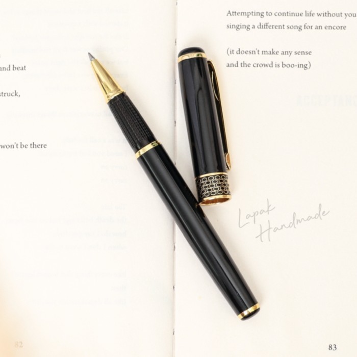 

Lapak Handmade Duke Rollerball in Gold