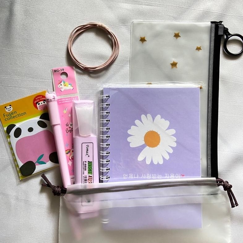 

Paket Alat Tulis Murah/ Alat Tulisisi 8 / Hadiah 17 An Agustus/ Paket Hadiah 17 Agustus/ Souvernir Ulang Tahun/ Rndshope (Lagi Diskon)