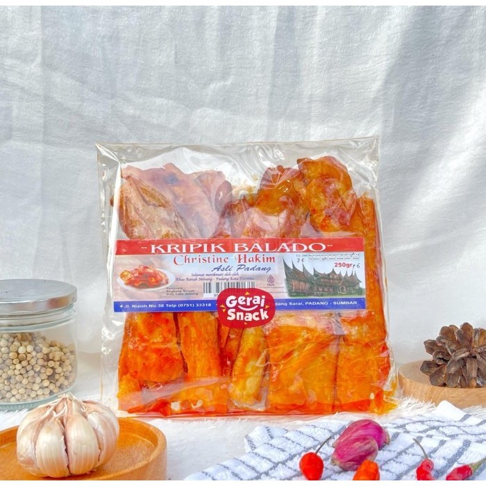 

STOK TERBATAS Keripik Balado Sanjay Christine Hakim Oleh Oleh Khas Padang 250 g