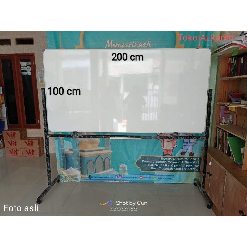 

Whiteboard kantor 100 x 200 cm Whiteboard Sekolah 200 x 100 cm