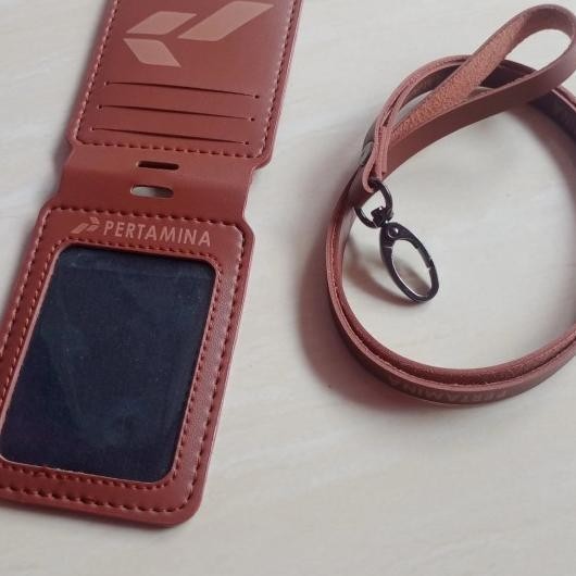 

Holder Id Card / Name Tag Pertana / Coklat
