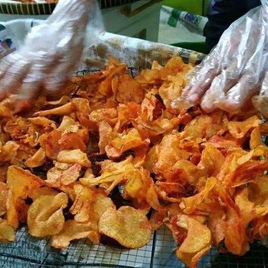 

Keripik Kentang Balado Teri Medan Gurih Renyah Pedas Osha Sna 1Kg