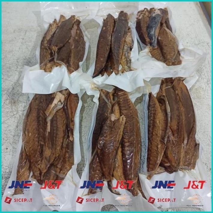 

BISMILLAH IKAN CAKALANG FUFU ATAU CAKALANG ASAP BERAT 1KG DIJAMIN DAGING SEMUA ALISUP