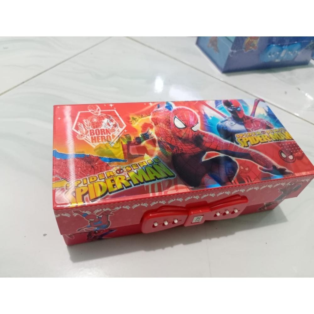 

fx-45 Kotak Pensil COWOK/LAKI_LAKI/ Tempat Pensil Kode Karakter 3 TINGKAT / KOTAK PENSIL 3D BNYAK PILIHAN KARAKTER Berkualitas