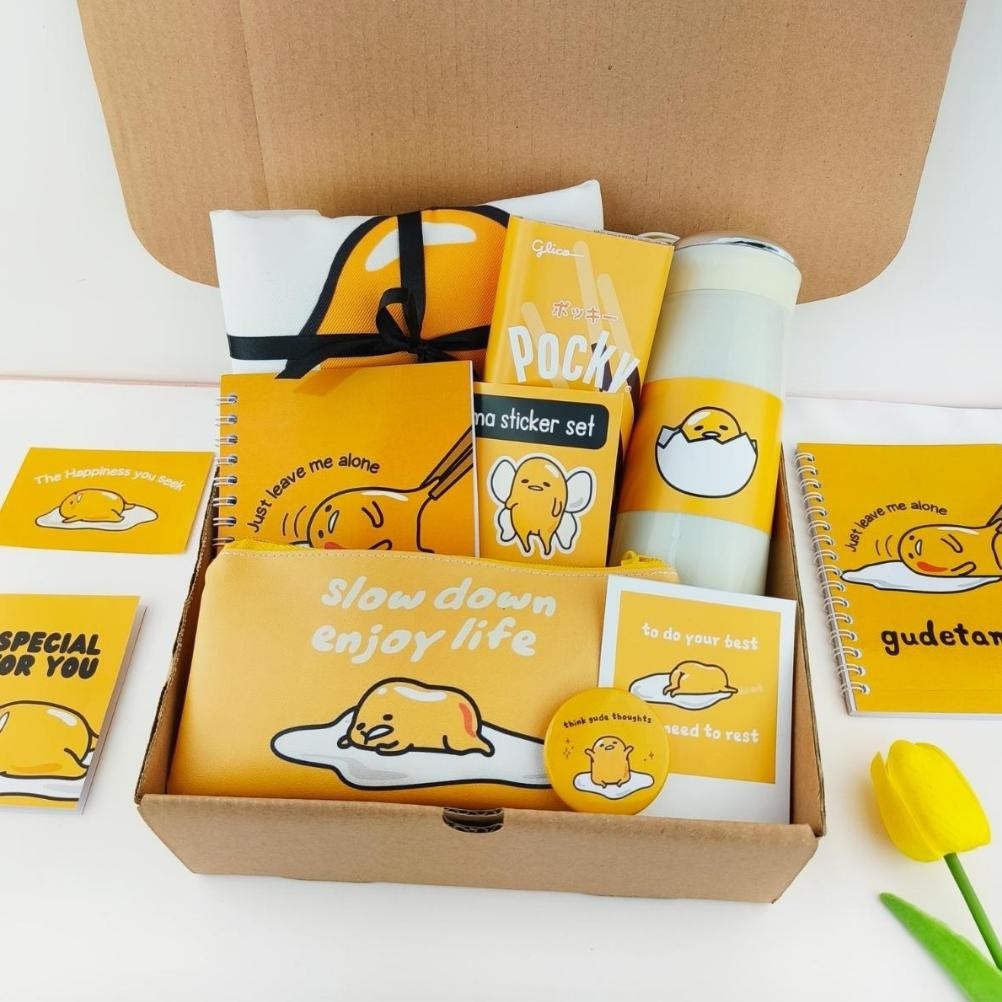 

uk-75 Kado Karakter Sanrio Lotso Kuromi Cinnamoroll Gudetama Hello Kitty Hampers Ultah Cewek Pacar Paket Birthday Gift Box Ulang Tahun Alat Tulis Sekolah Totebag Buku Wisuda Murah Terlaris