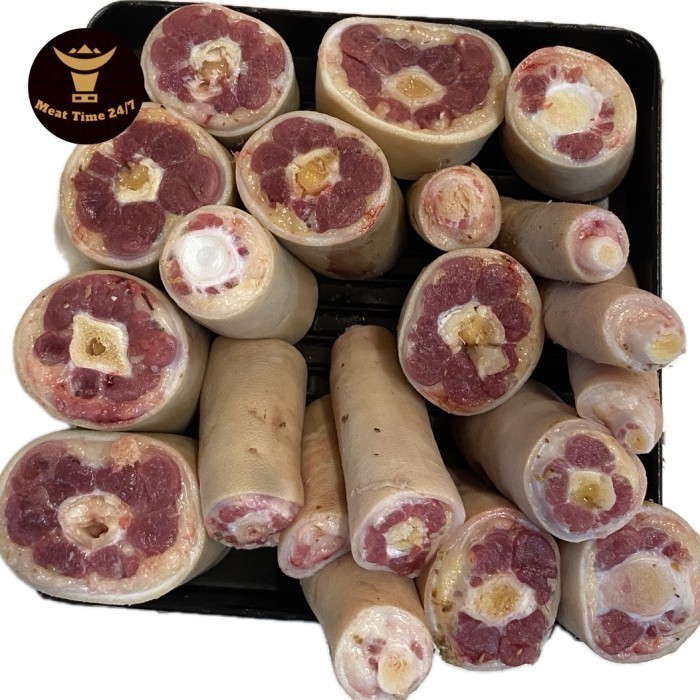 

Buntut Sapi Ujung dengan Kulit / Beef Oxtail mini End Cut / Ekor Sapi Lokal 500gr