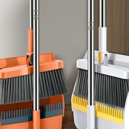 Yhome Set Sapu & Gki Rotasi Plastik/Broom & Dustpan Set Xmt 6377