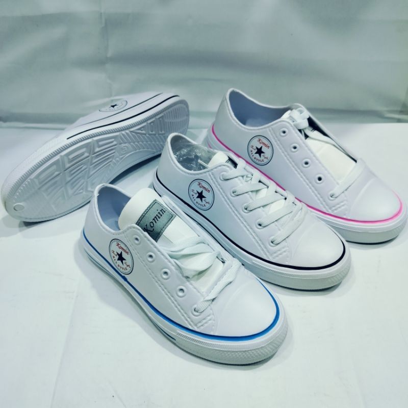 sepatu karet / sepatu karet wanita / sepatu wanita / sepatu komin