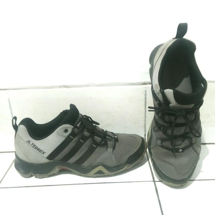 ADIDAS TERREX TRAXION AX2R - ORIGINAL - SIZE 40