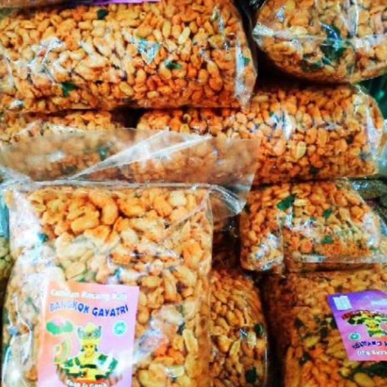 

aw-96 500gram KACANG BALI pedas daun jeruk Berkualitas