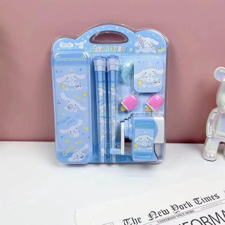 

Zx41 Set 5 In 1 Alat Tulis Anak Sekolah Motif Sanrio/ Study Set 5 In 1 Rautan + Pensil + Kotak Pensil + Penghapus + Penutup Pensil Promo Special