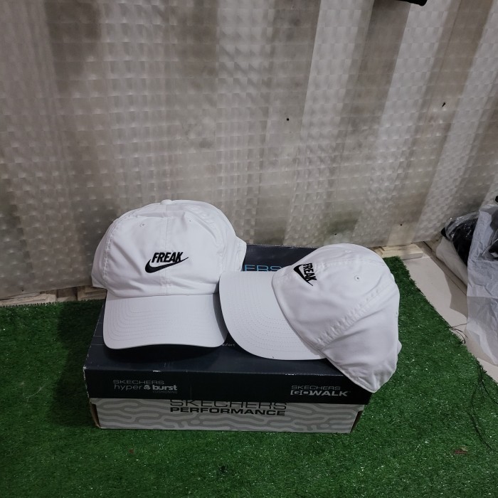 NikeOriginalDrifitGiannisAntetokounmpoBaseballCapWhiteBnwt