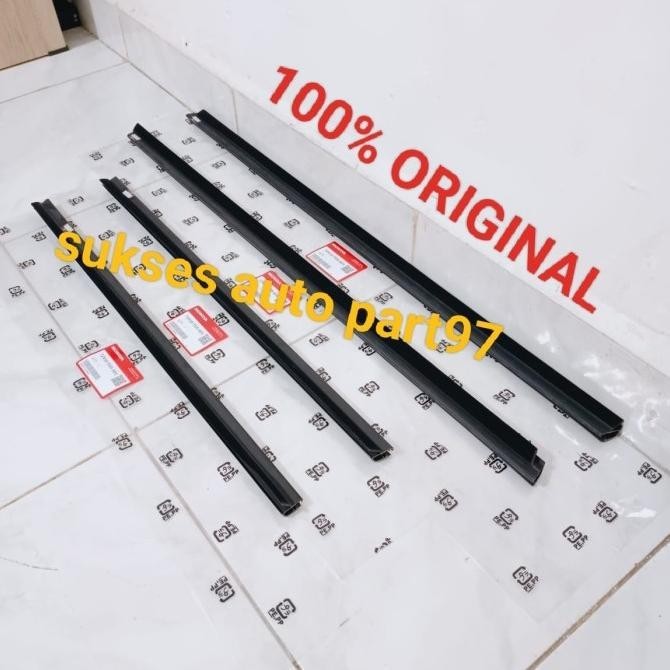 Pelipit Karet Kaca Luar Jazz Rs Ge8 2008-2013 Harga 1Set Original