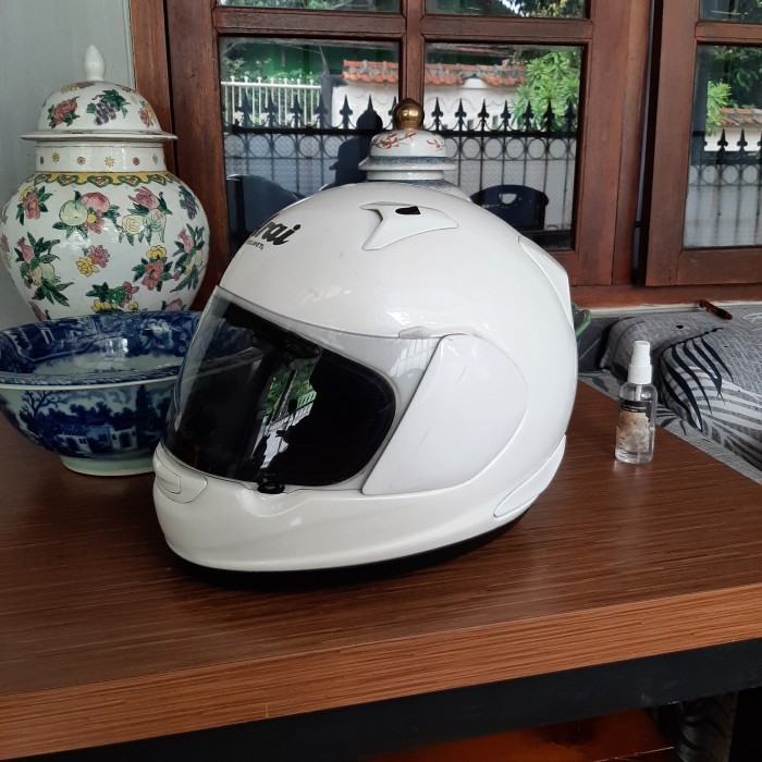 ARAI ASTRO IQ WHITE